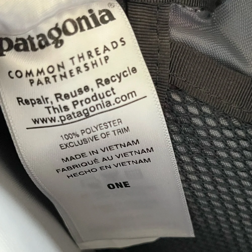 Patagonia 8L Atom Sling Bag